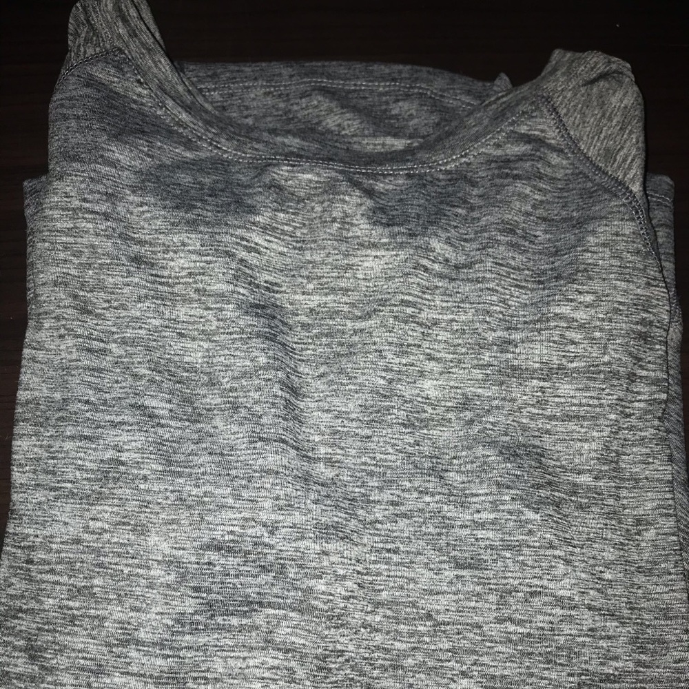 gray tee - Picture 3 of 4